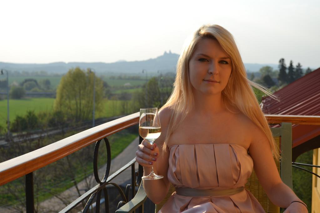 Hotel U Zlate Brany Cesky Raj Wellness Libuň Camera foto