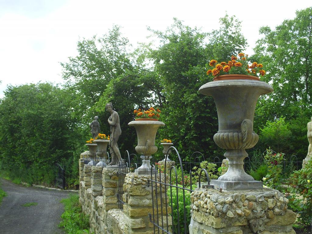 Hotel U Zlate Brany Cesky Raj Wellness Libuň Esterno foto
