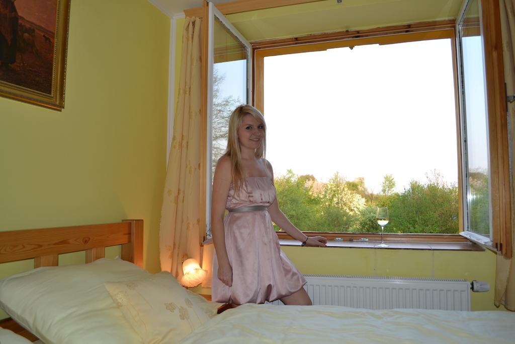 Hotel U Zlate Brany Cesky Raj Wellness Libuň Esterno foto