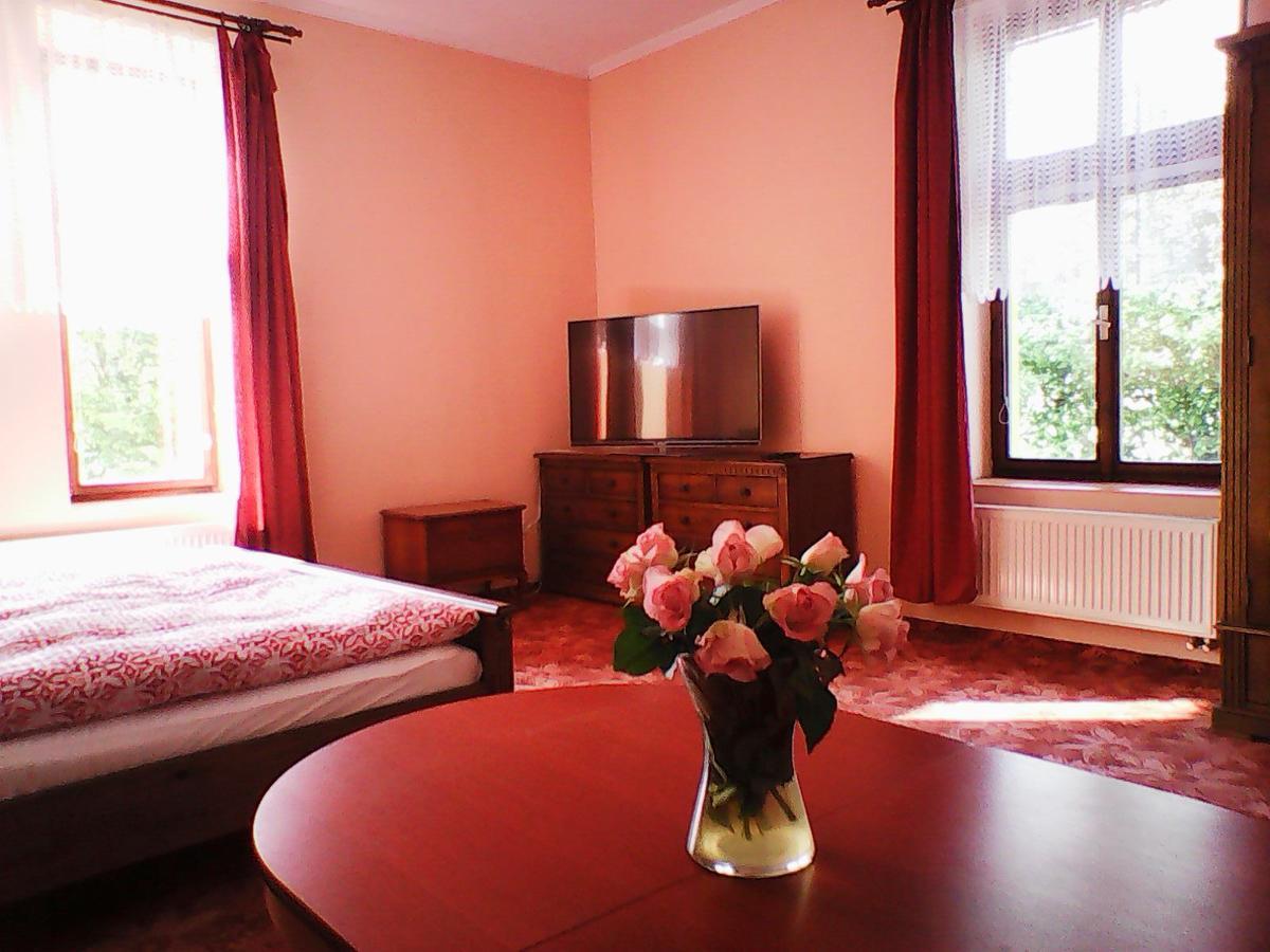 Hotel U Zlate Brany Cesky Raj Wellness Libuň Esterno foto